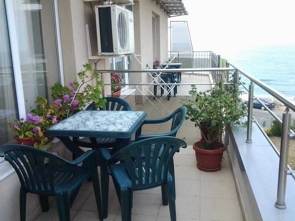 Villa Rouge Sozopol Exteriör bild
